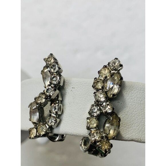 Vintage Crystal Shimmering Rhinestone Bling Sparkle Clip On Button Earrings - Picture 7 of 10